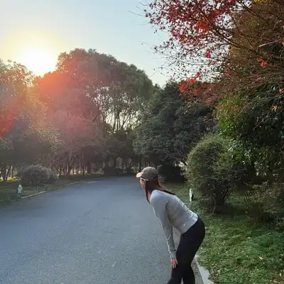 陆怡